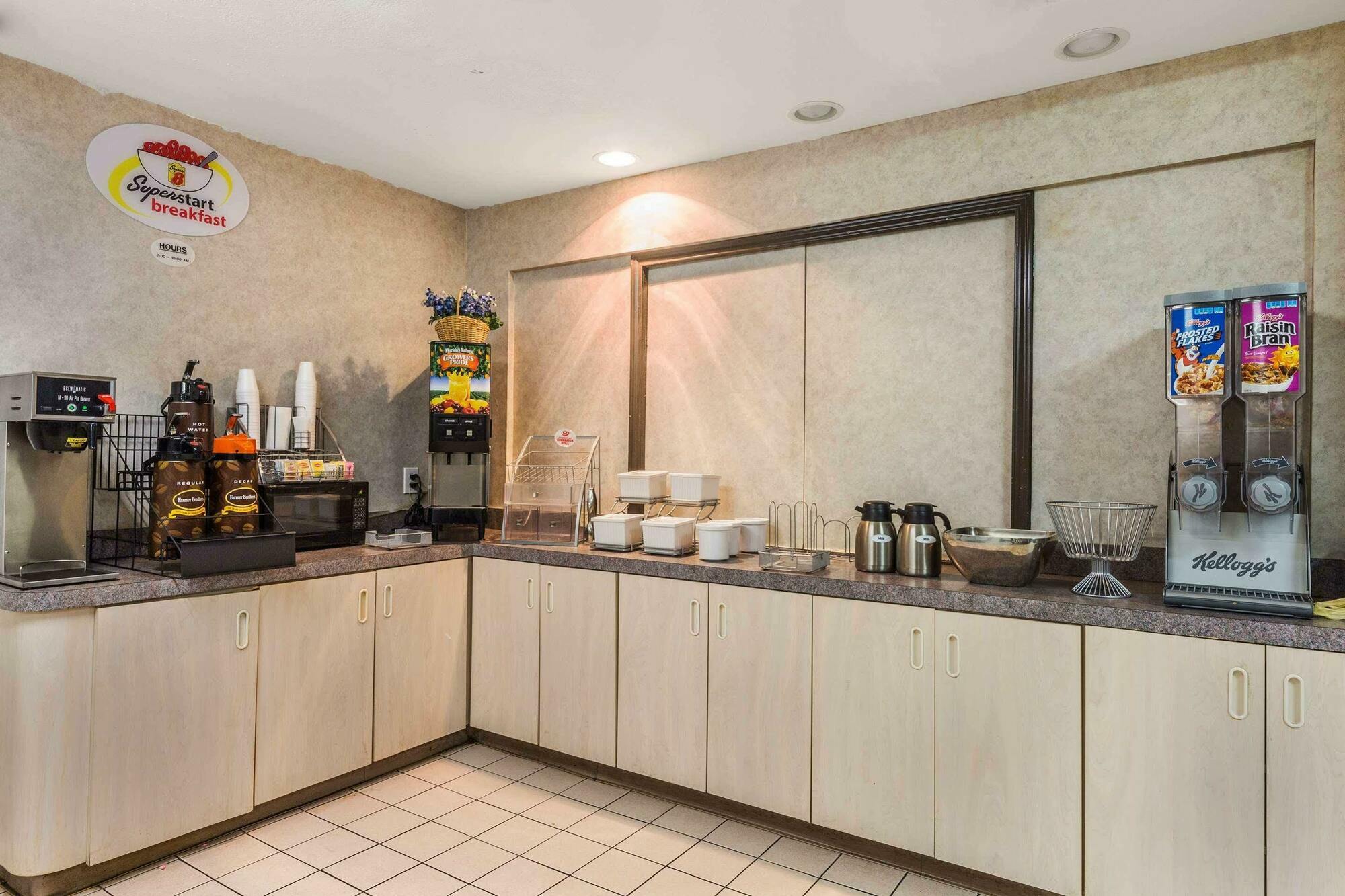 Super 8 By Wyndham Garland North Dallas Area Zewnętrze zdjęcie